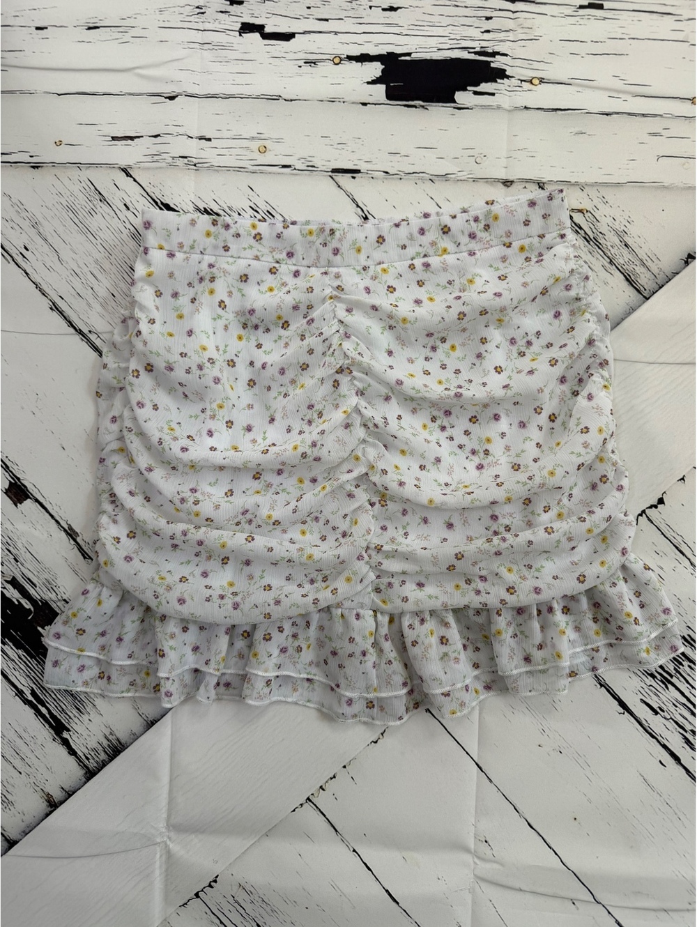 Coquette Y2K Vibe LA Hearts Floral Ruched Ruffle Mini Skirt Women’s Large